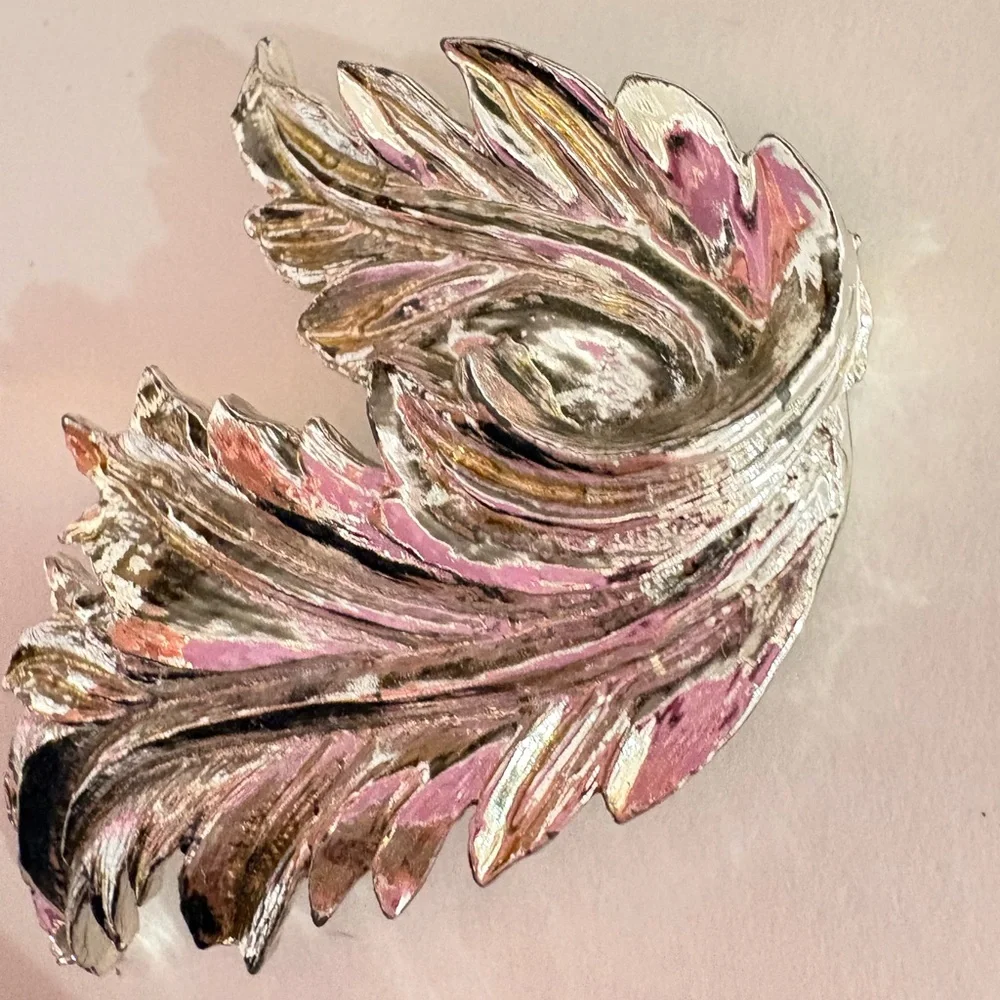 Vintage Silver tone leaf Brooch
